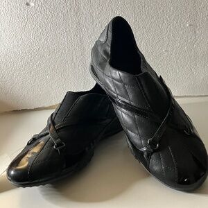 NWT Women's Cole Haan Nikeair Patent Leather trim Slip on Sneakers, Size 7B